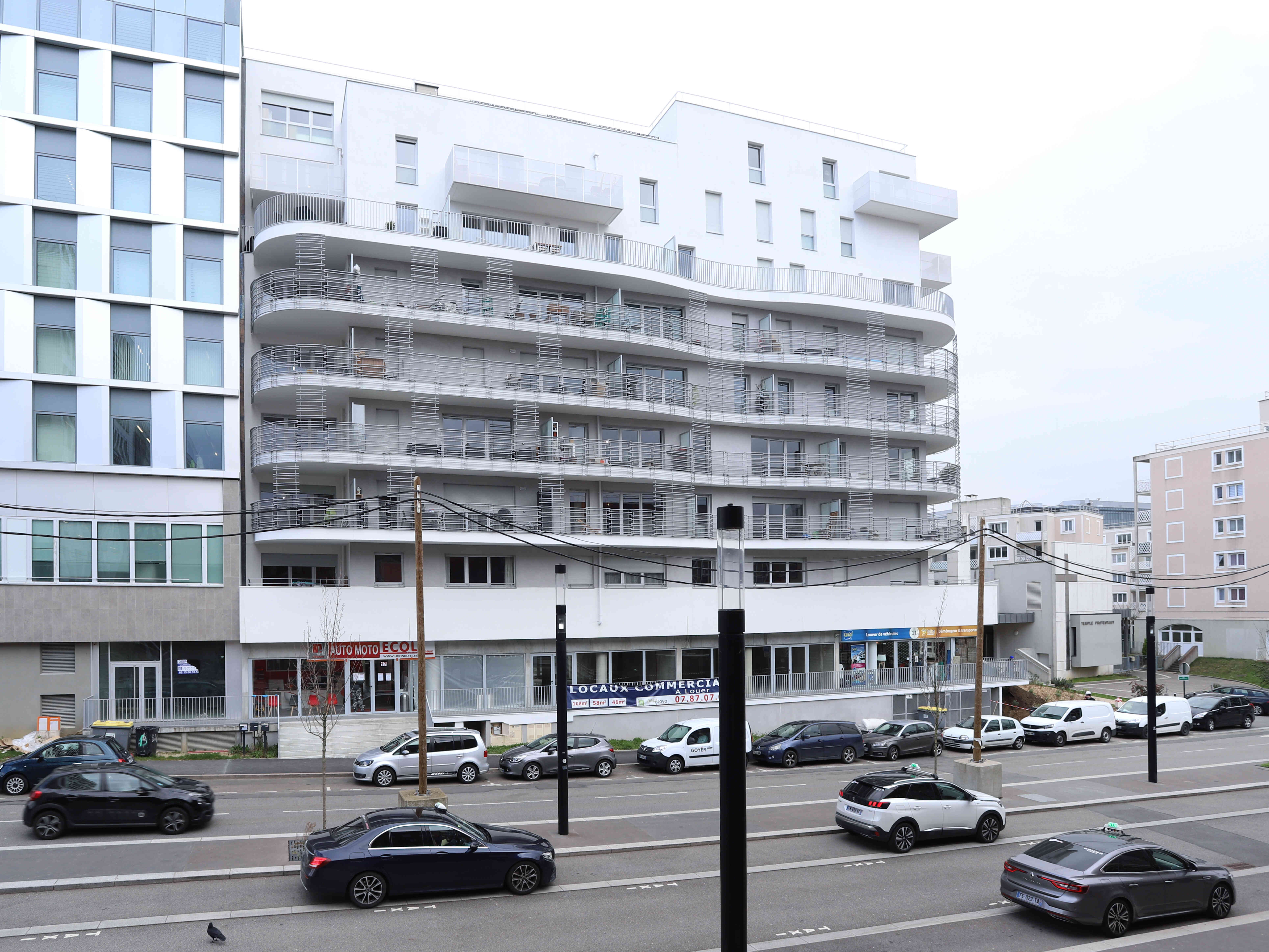 MONTIGNY LE BRETONNEUX