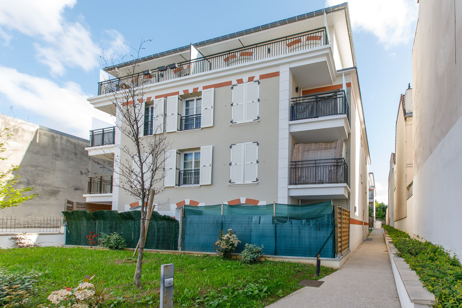 6390-GAGNY-Photo ext 1-cmp.jpg