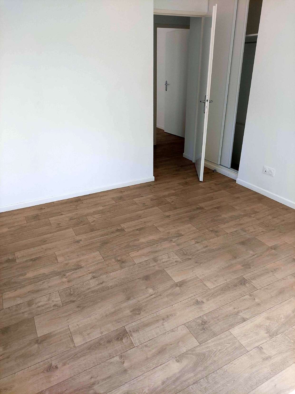 CHAMBRE 1_page-0002.jpg