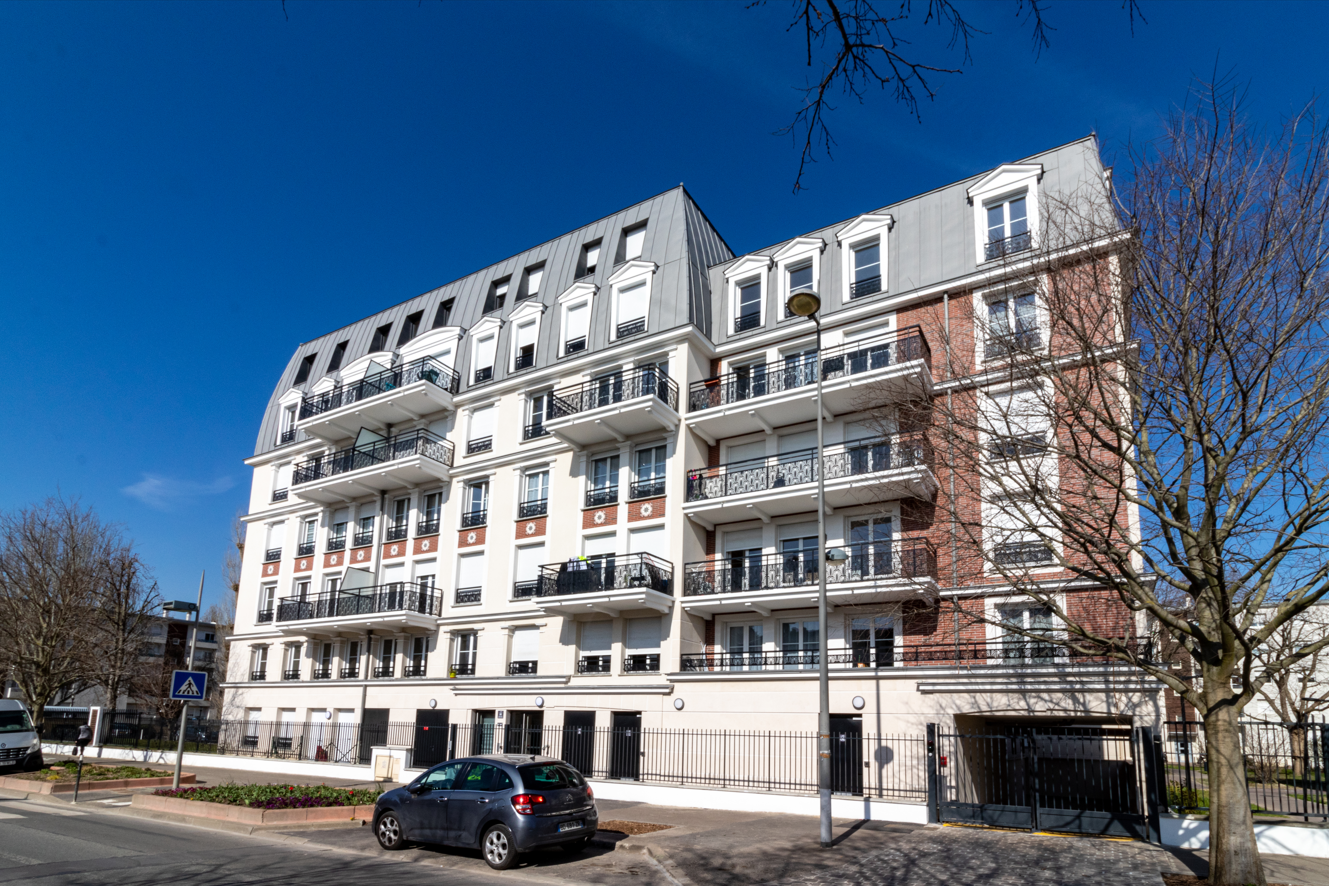 LE BLANC MESNIL