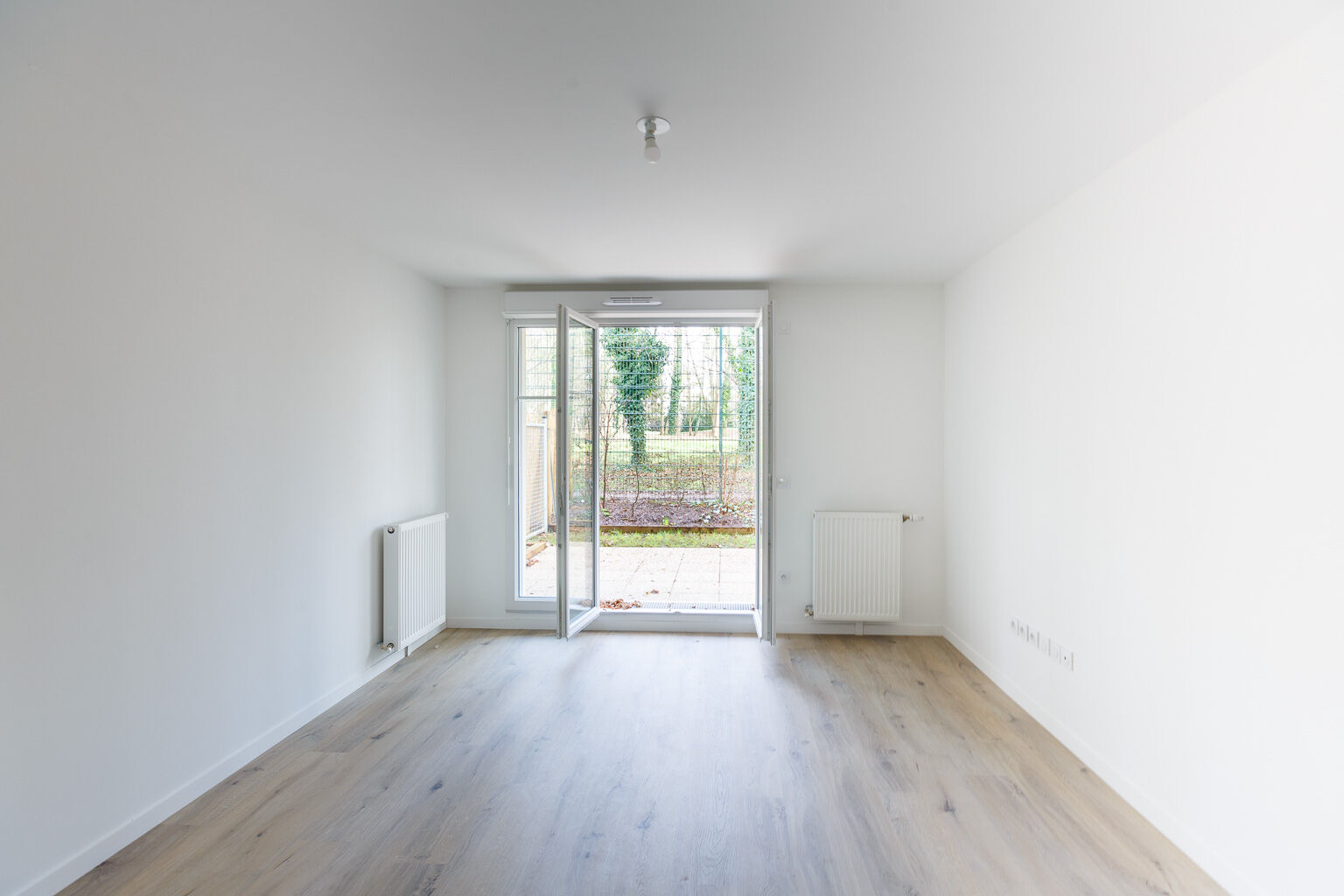 6768-BLANC MESNIL-UG347035-Photo 9-compressed.jpg