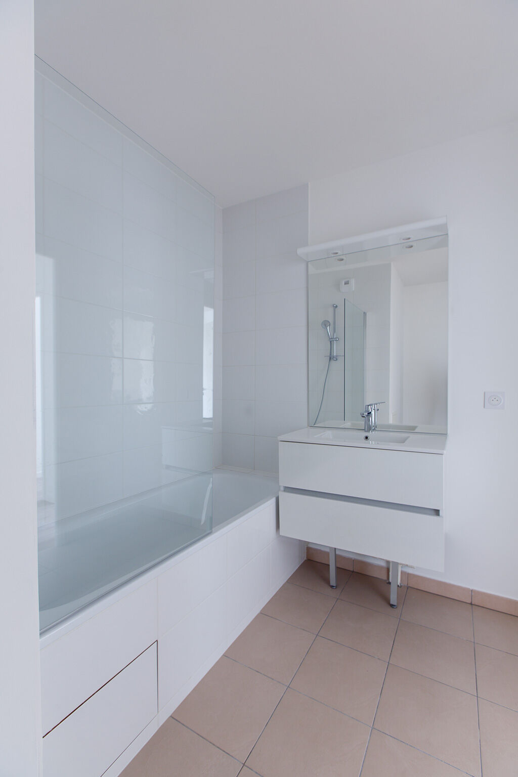 6445-RUEIL-UG347755-Photo 10-compressed.jpg