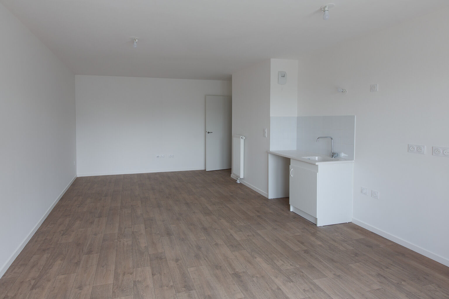 6445-RUEIL-UG347755-Photo 5-compressed.jpg