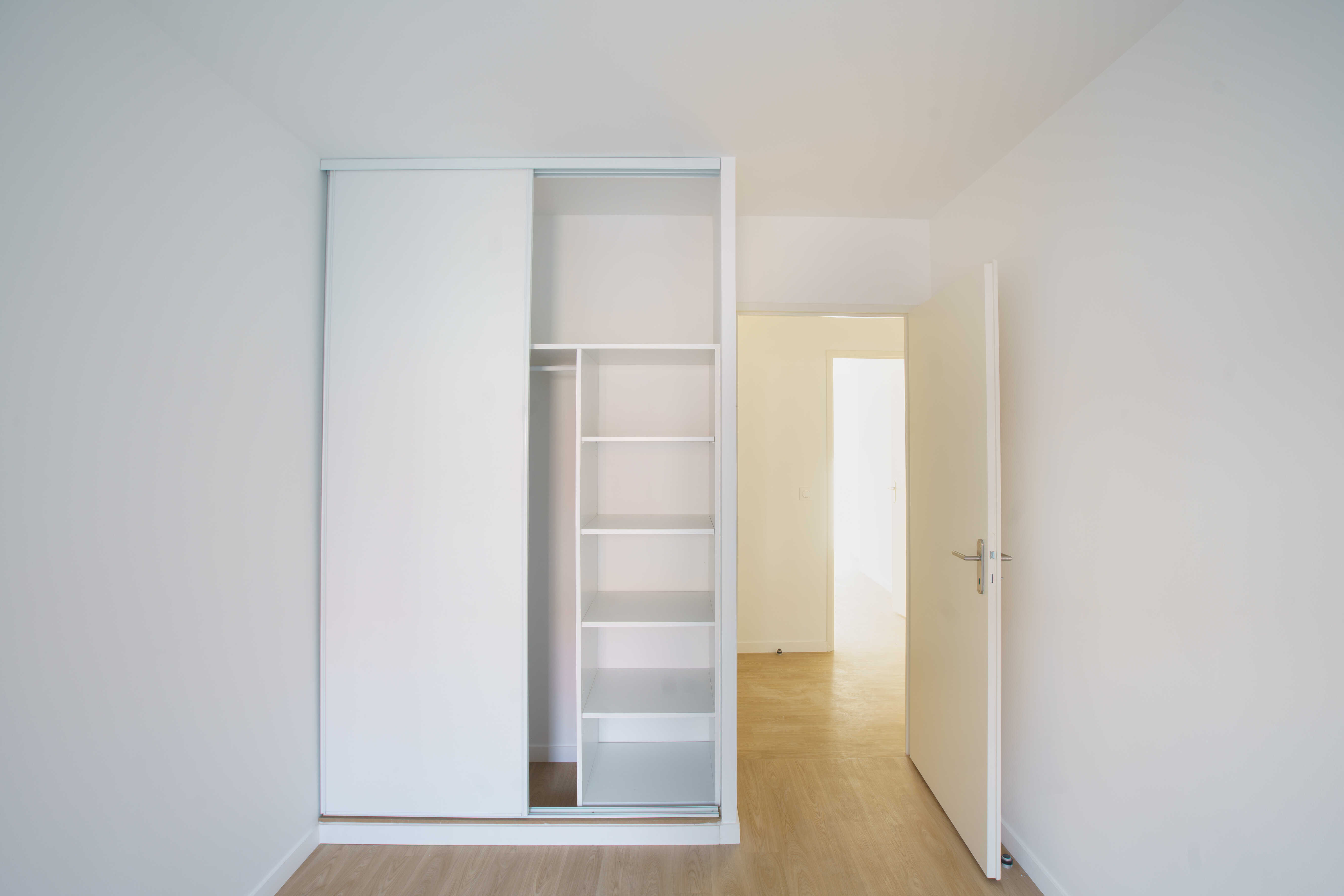 6372-GENTILLY-Logement témoin-OCT21-Chambre 1-compressed.jpg