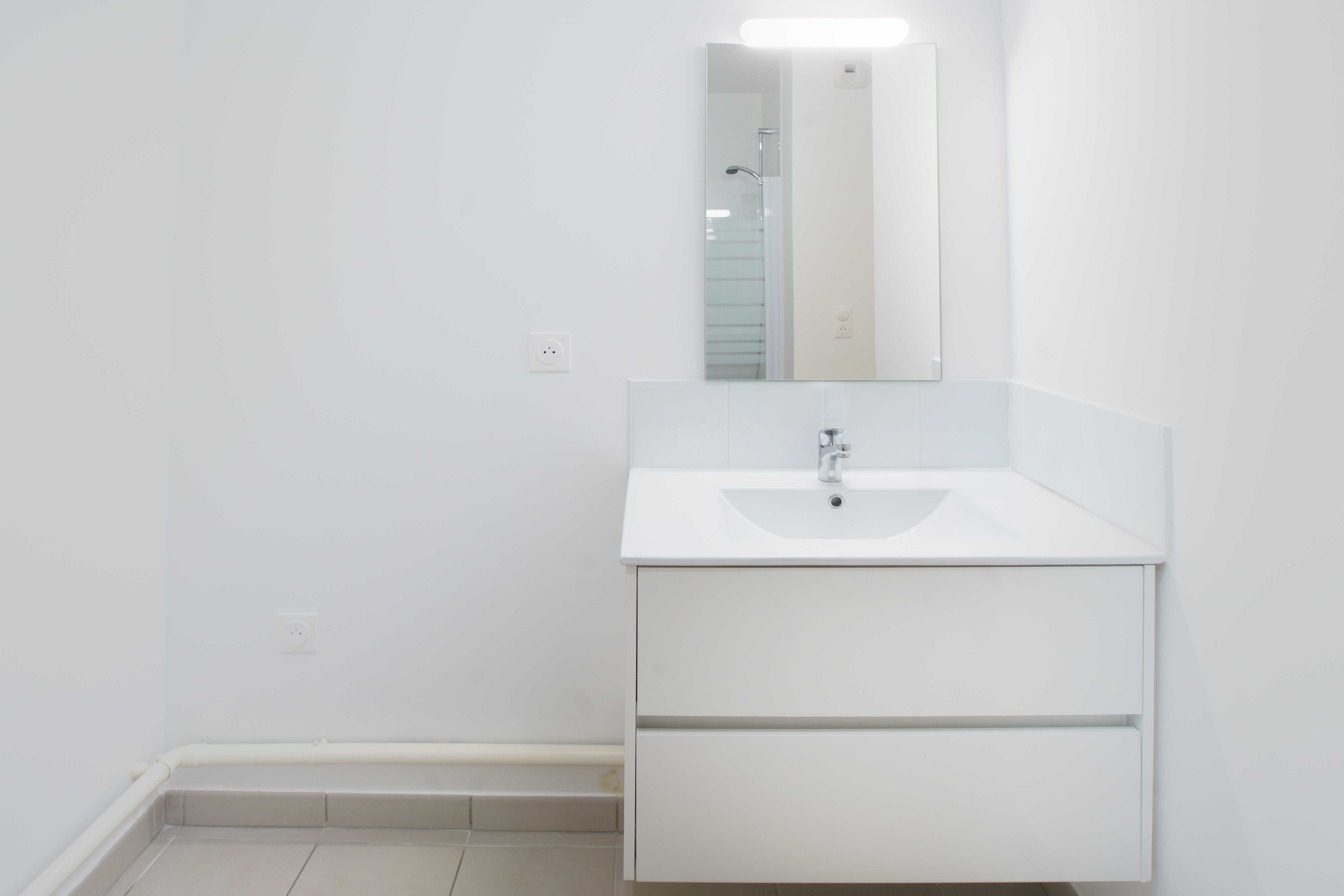 6372-GENTILLY-Logement témoin-OCT21-SDB 1-compressed.jpg