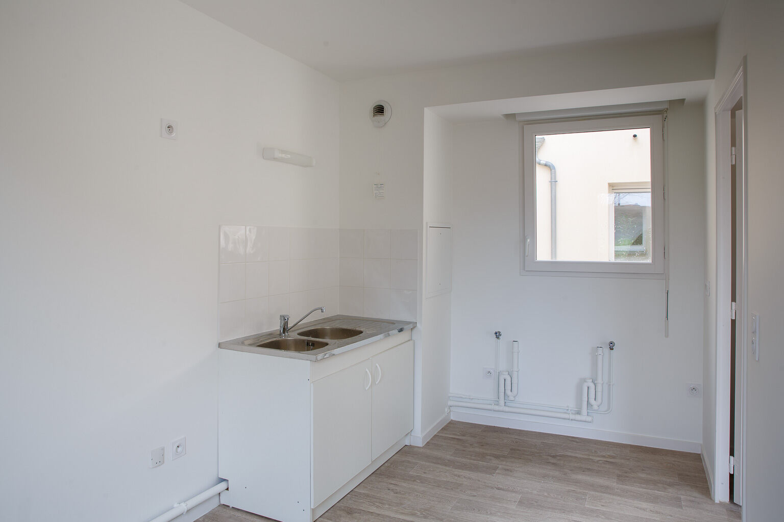 2613-BOUGIVAL-Logement témoin T4 6-cmp.jpg