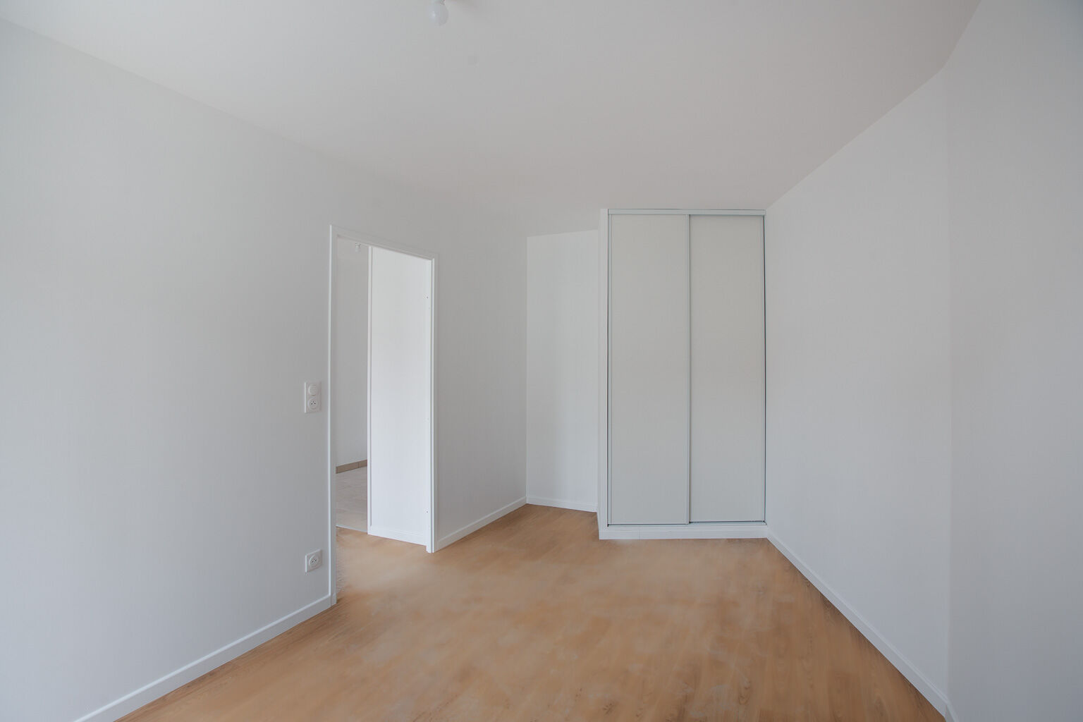 6448-GAGNY-Logement temoin T2-Photo 15-cmp.jpg