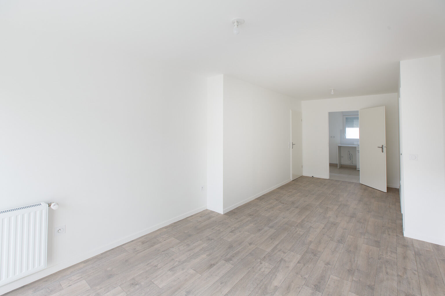 6477-VIGNEUX-Logement témoin-Photo 3-cmp.jpg