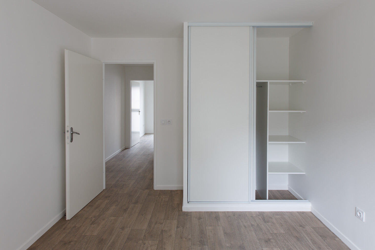 6477-VIGNEUX-Logement témoin-Photo 6-cmp.jpg