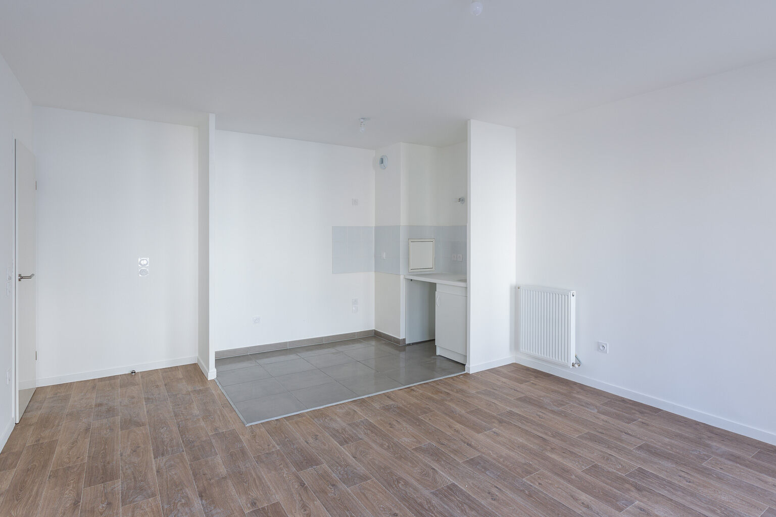 6700-CLICHY-Logement témoin-Photo 1-compressed.jpg