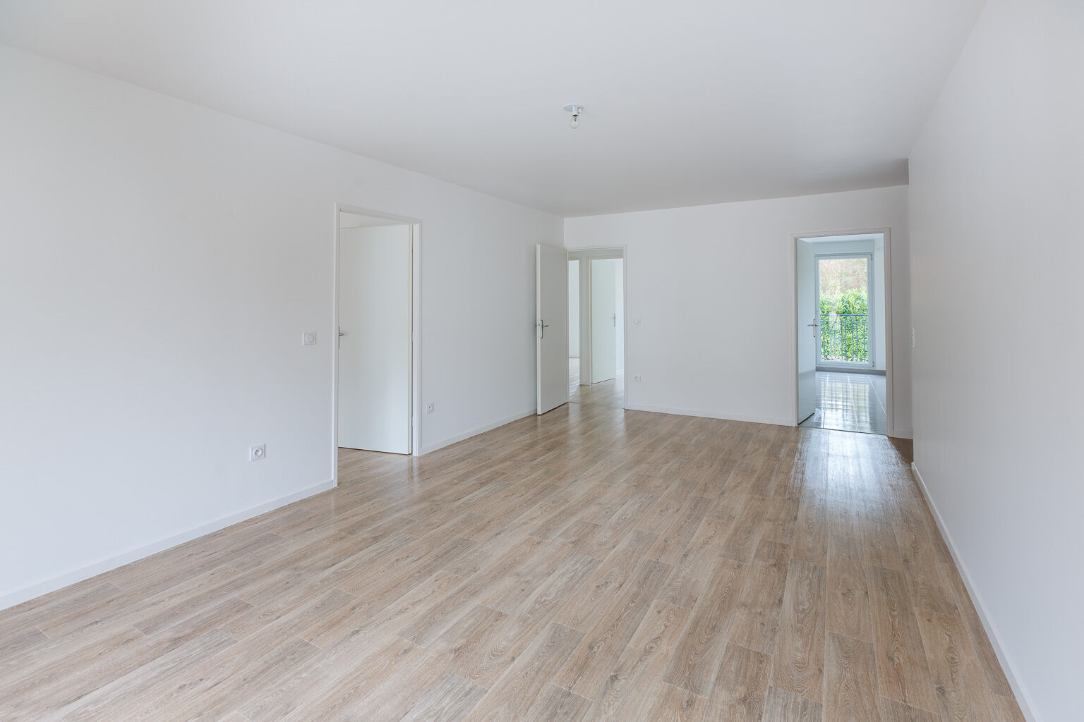 6513-MARLY LE ROI-Logement témoin-Photo 3-cmp.jpg