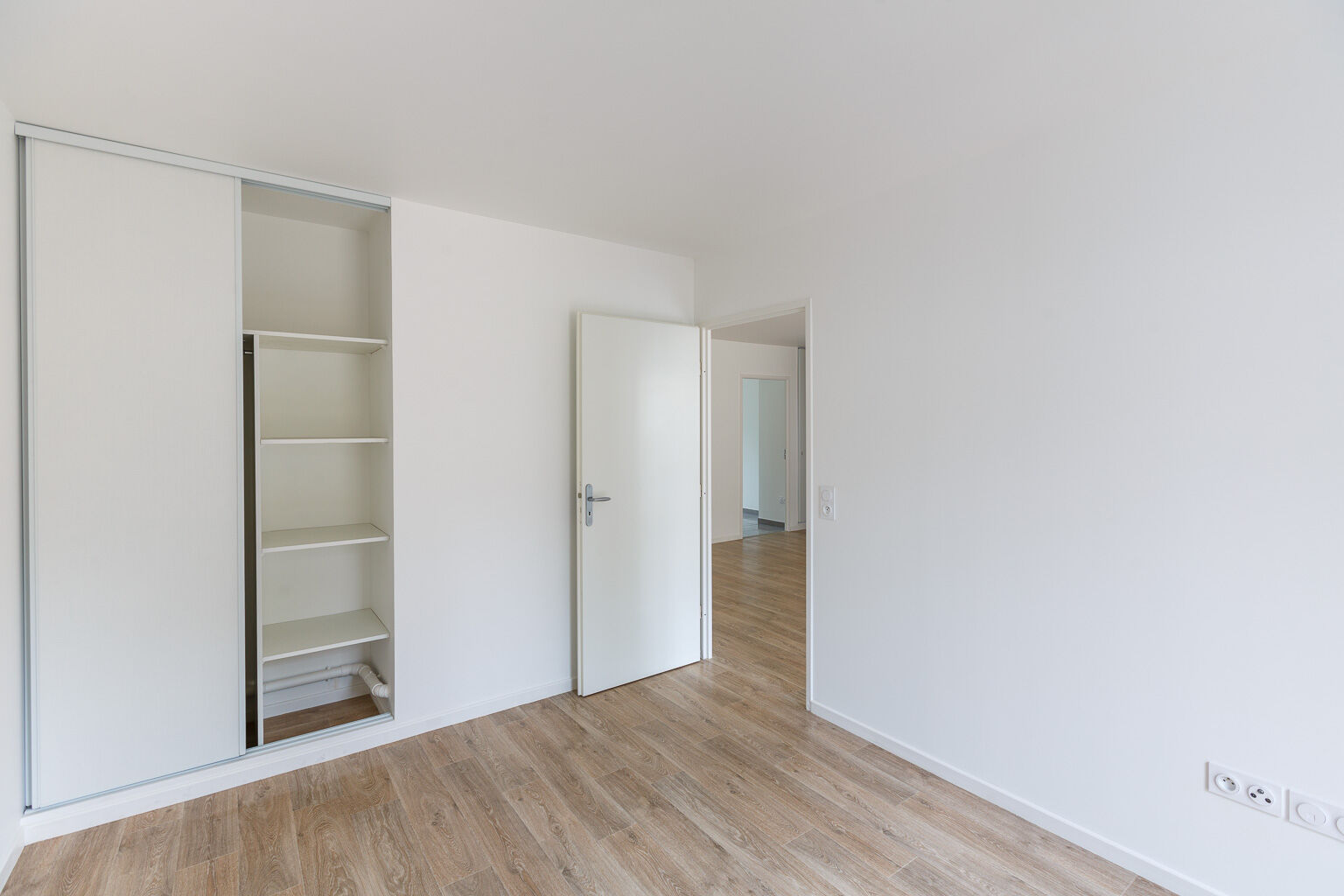 6513-MARLY LE ROI-Logement témoin-Photo 5-cmp.jpg
