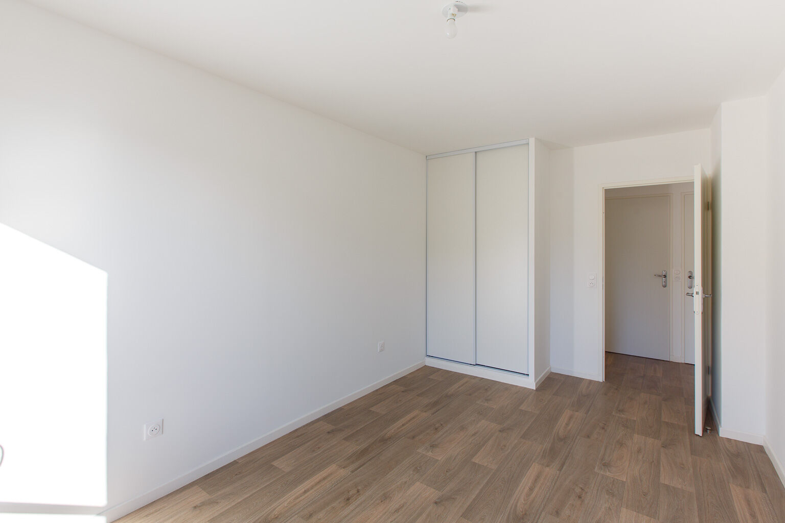 6519-ST CYR-Logement témoin-Photo 7-cmp.jpg