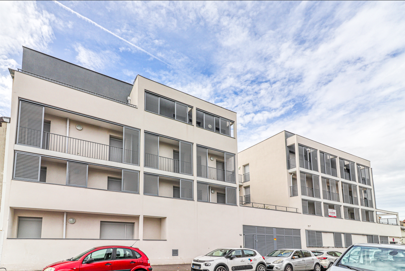 MONTREUIL