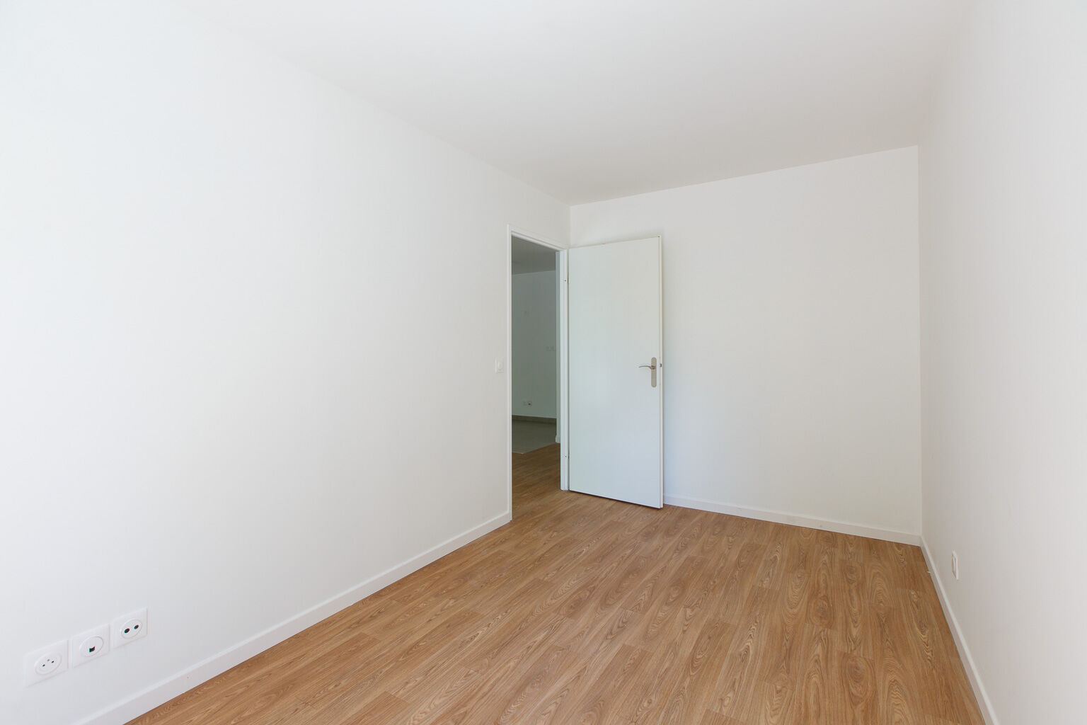 6502-LIVRY GARGAN-Logement témoin-Photo 7-compressed.jpg