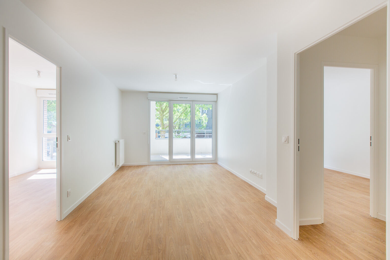 6502-LIVRY GARGAN-Logement témoin-Photo 1-cmp.jpg