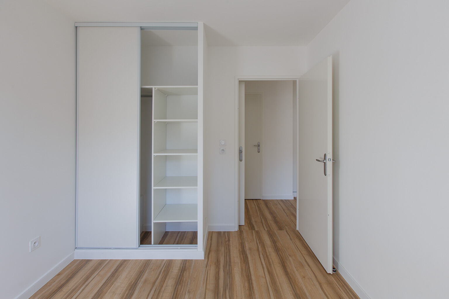 6487-ISSY-Logement Témoin T3-Photo 7-cmp.jpg