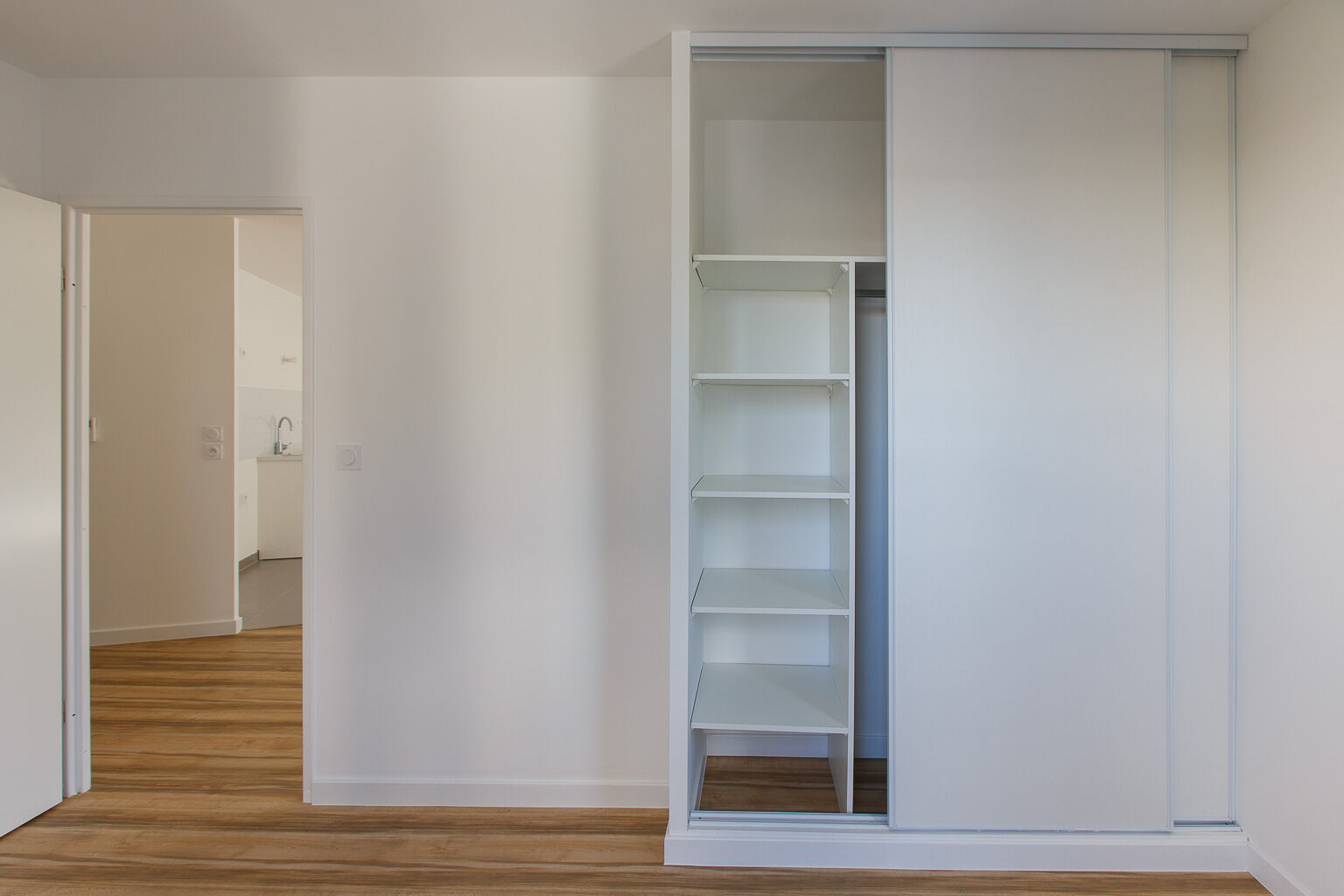 6487-ISSY-Logement Témoin T4-Photo 8-compressed.jpg