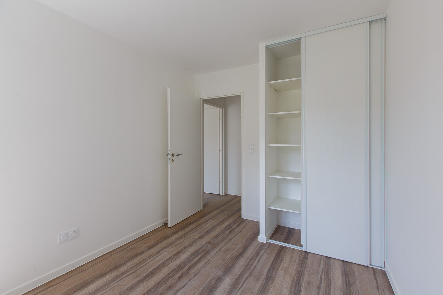 6444-JUVISY-Logement Témoin-Photo 7-compressed.jpg