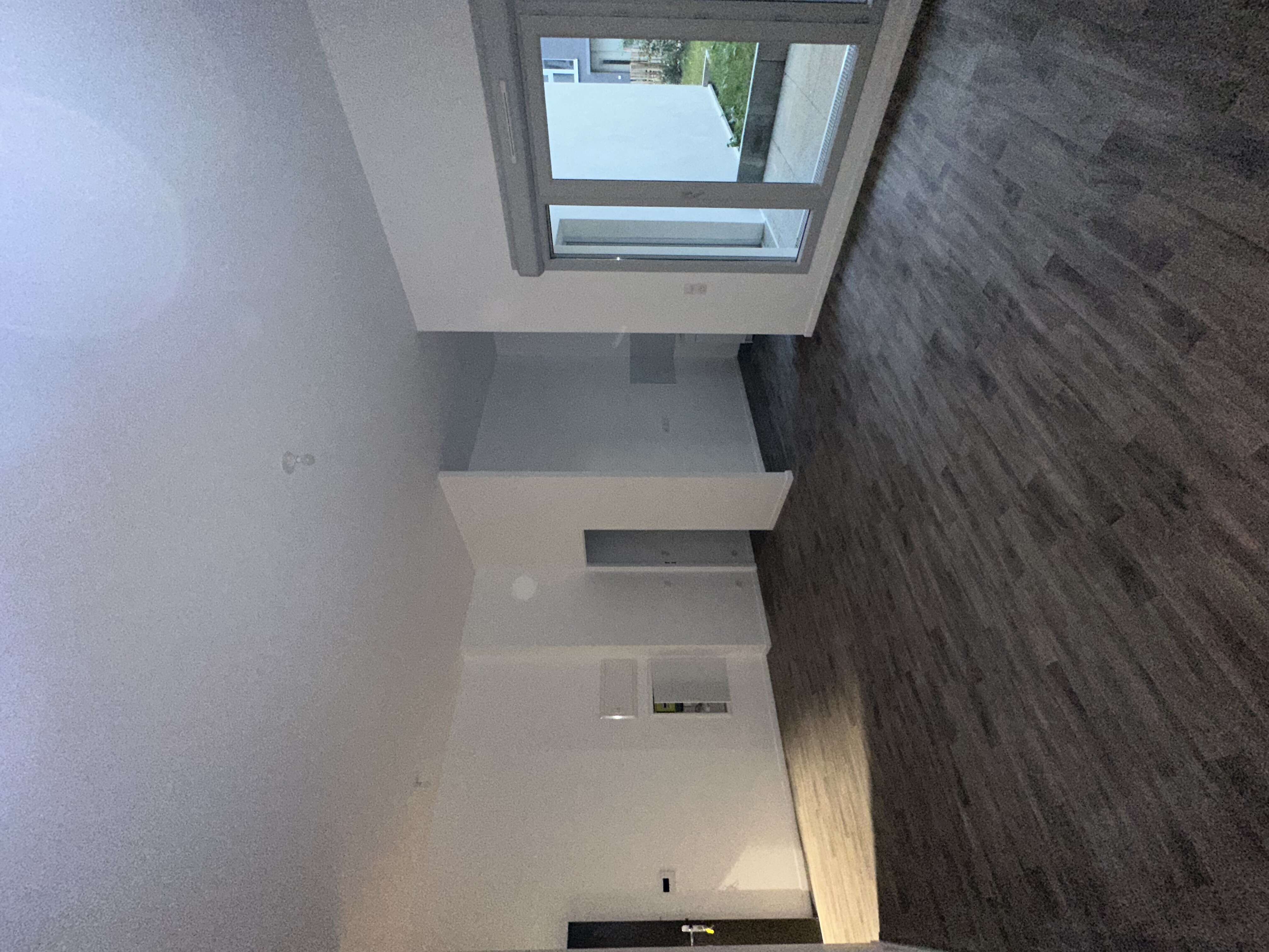 6637-DRANCY-UG350220-Photo 2-compressed.jpg