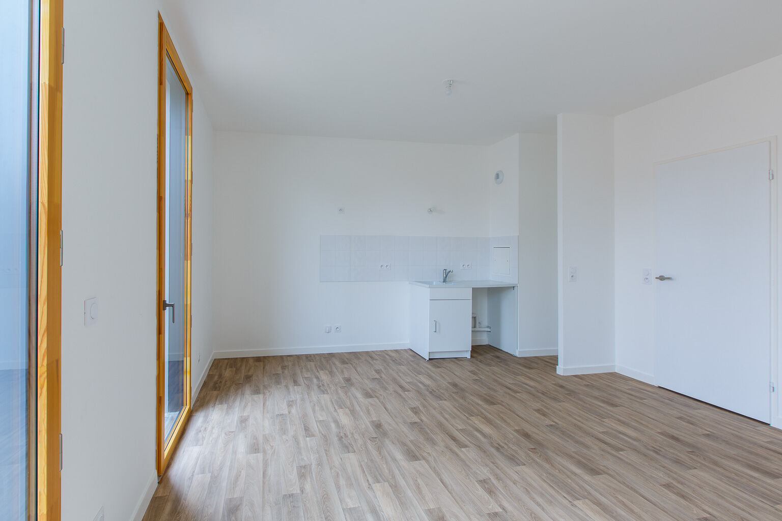 6664-TAVERNY-Logement Témoin-Photo 1-cmp.jpg