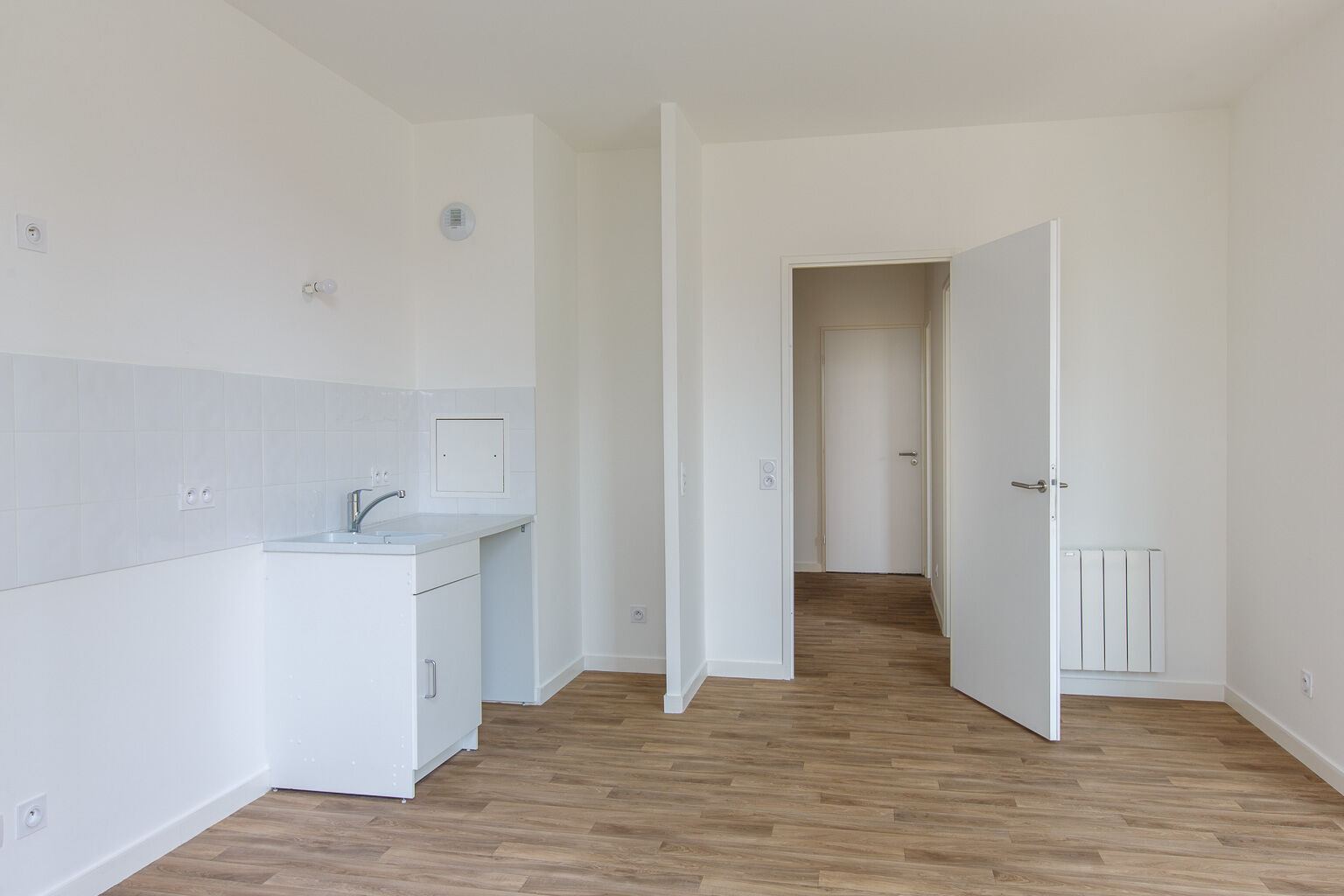 6664-TAVERNY-Logement Témoin-Photo 4-cmp.jpg