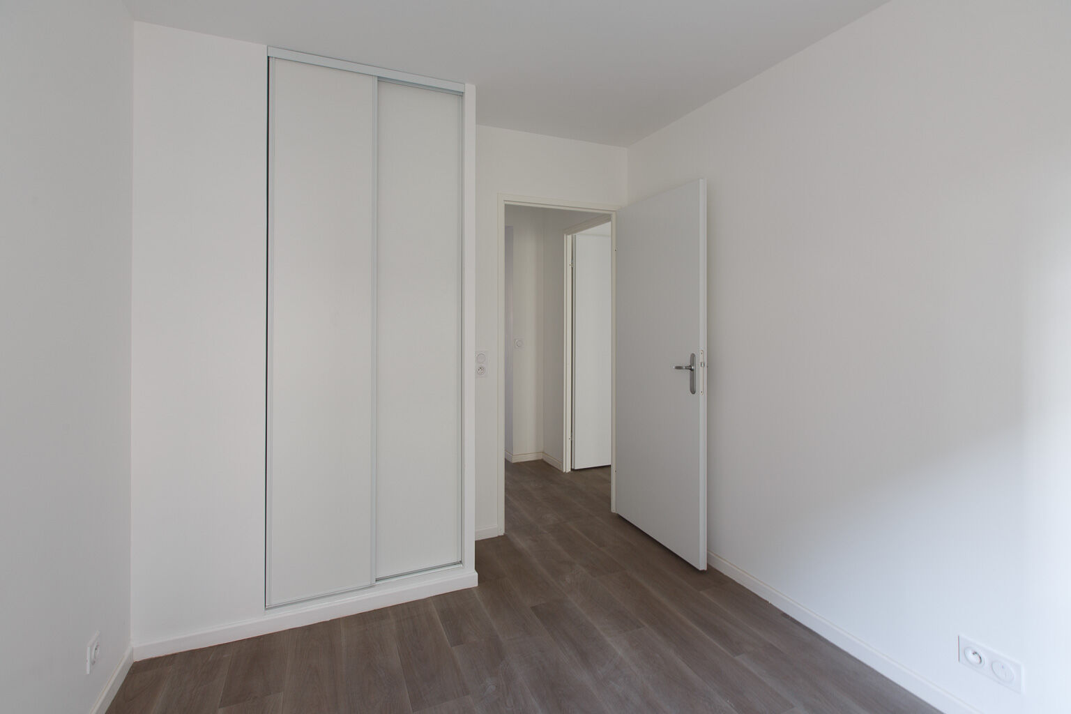 6542-ENGHIEN-Logemnt témoin-Photo 7-compressed.jpg