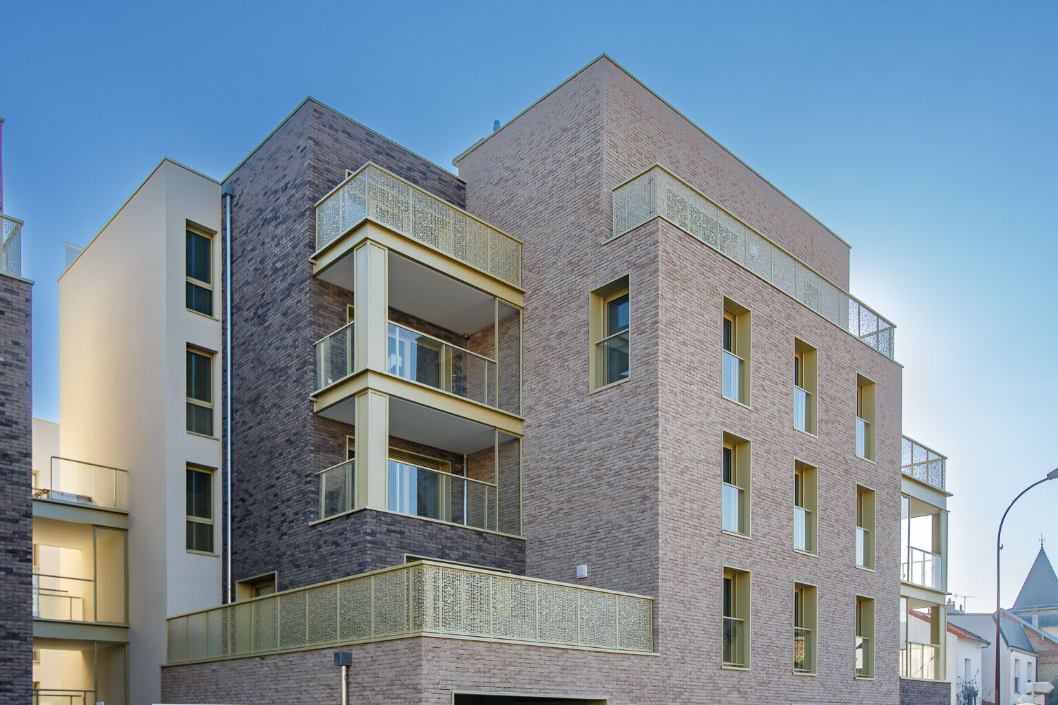 6542-ENGHIEN-Photo ext-cmp.jpg