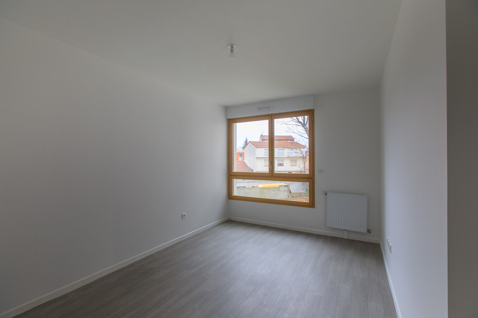6612-MONTREUIL-UG351257-Photo 11-cmp.jpg