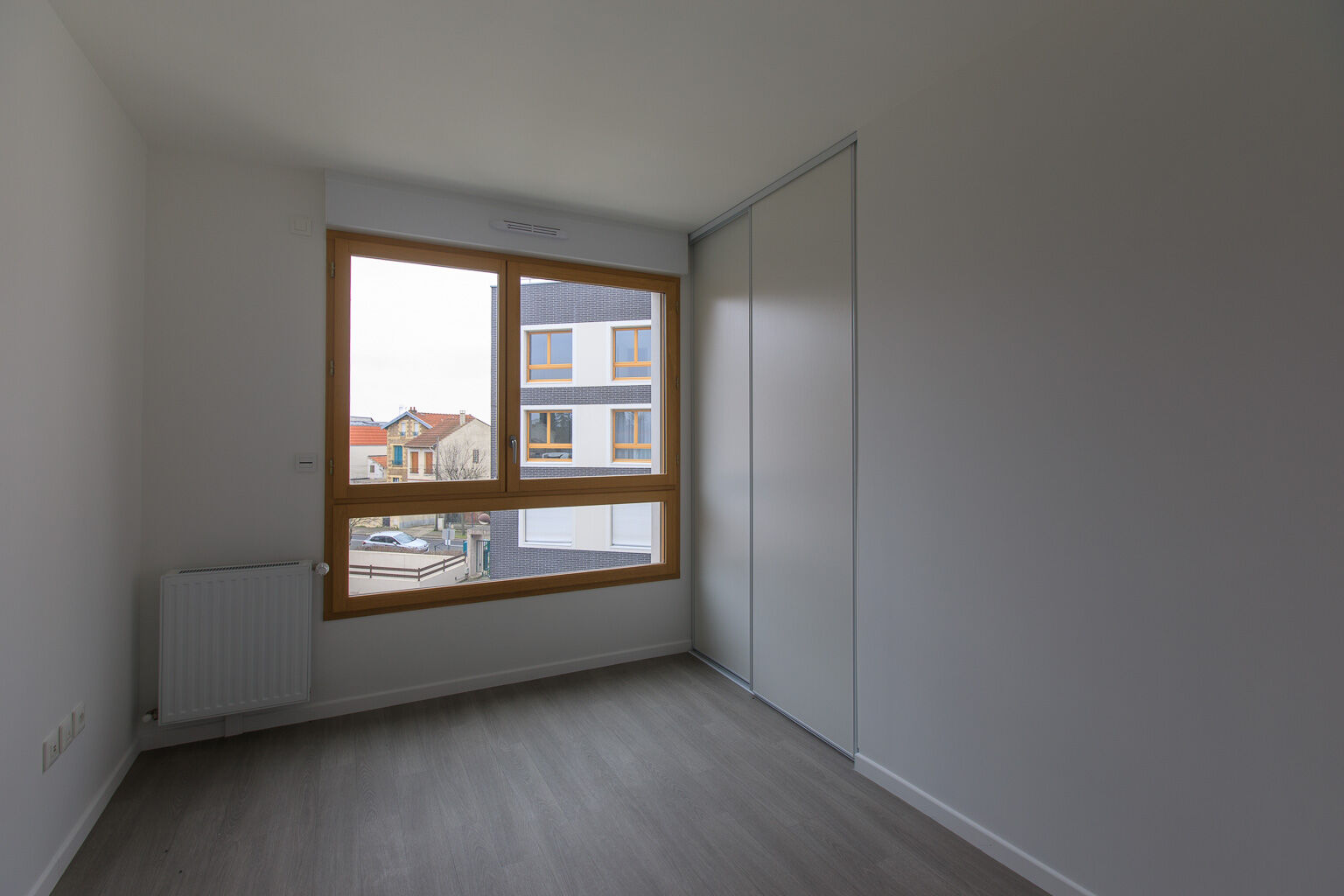 6612-MONTREUIL-UG351278-Photo 4-compressed.jpg