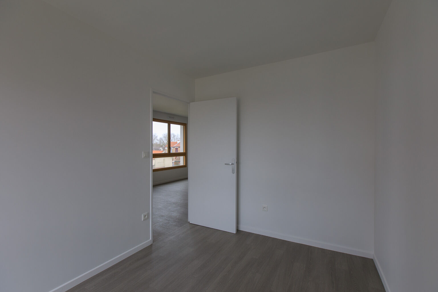 6612-MONTREUIL-UG351278-Photo 5-compressed.jpg