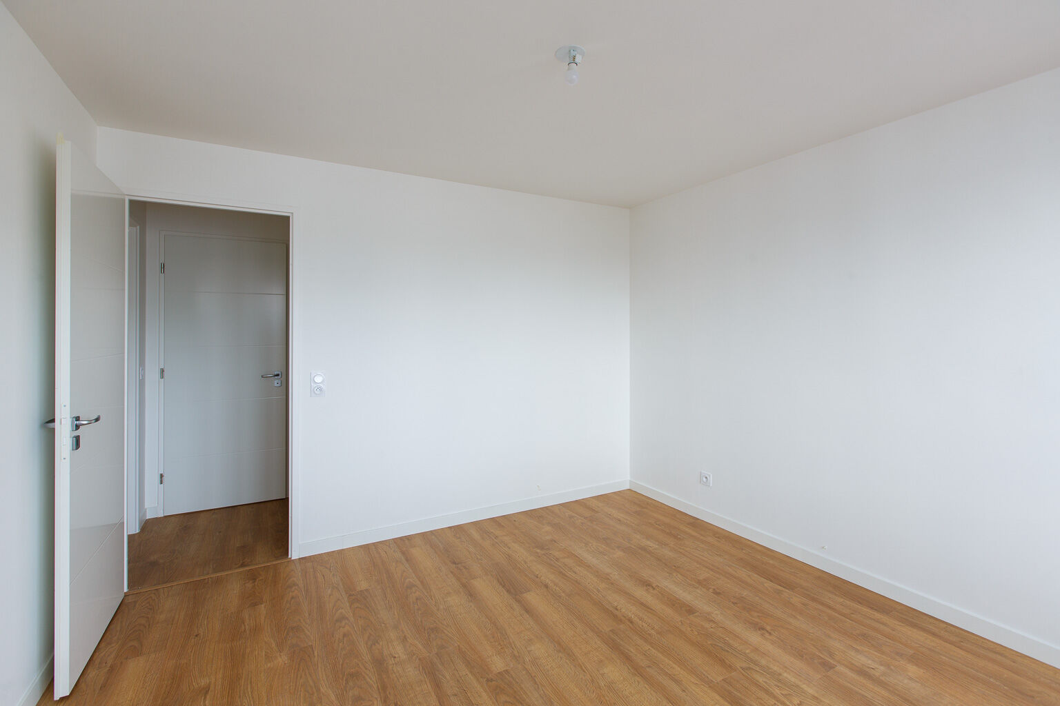 7034-CLAMART-Logement témoin-Photo 8-compressed.jpg