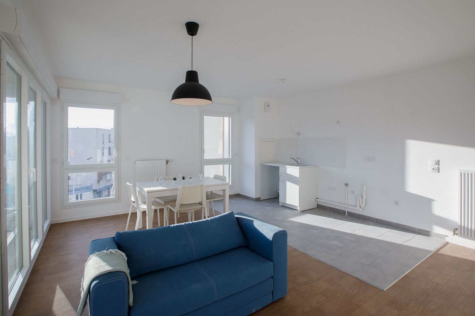 6460-BAGNEUX-Logement témoin-Photo 2-compressed.jpg