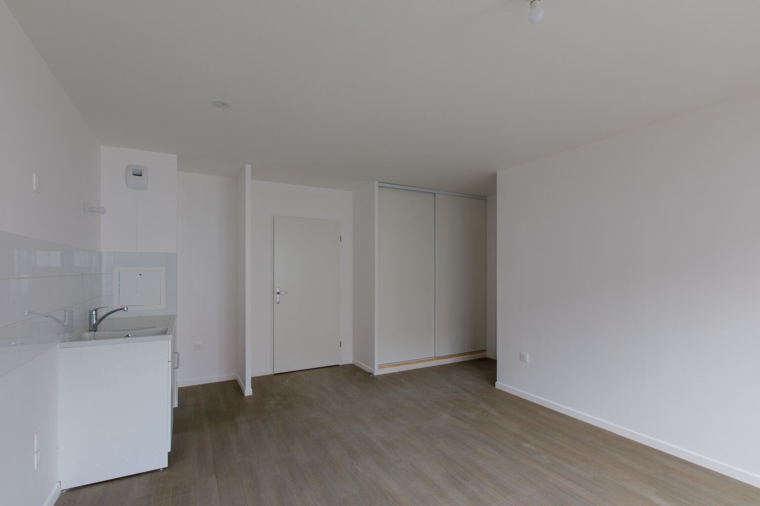 6623-MONTREUIL-Logement témoin-Photo 3-compressed.jpg