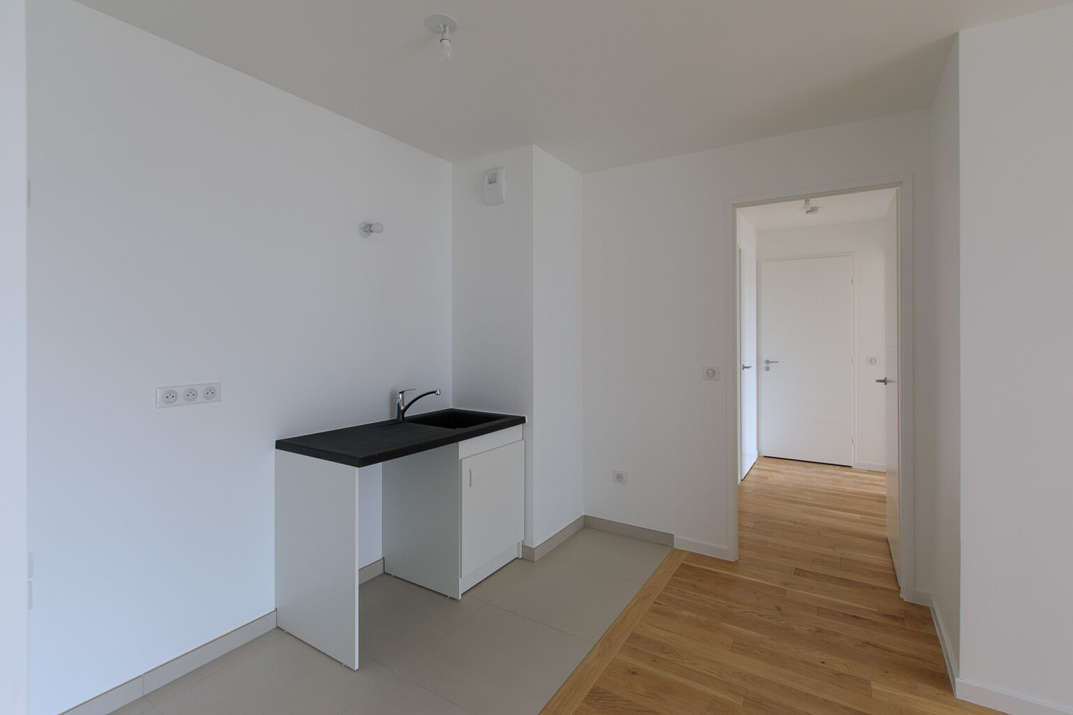 6936-PARIS-Logement témoin-Photo 3-compressed.jpg
