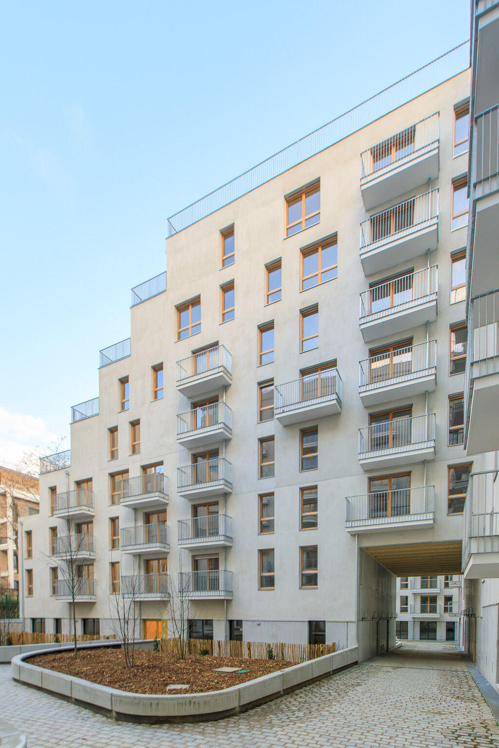 6936-PARIS-Photo ext-compressed.jpg