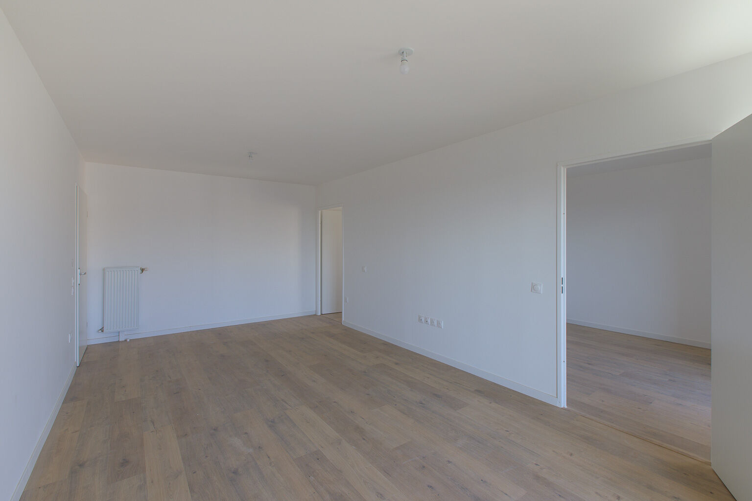 6800-BUSSY ST GEORGES-Logement témoin-Photo 2-cmp.jpg