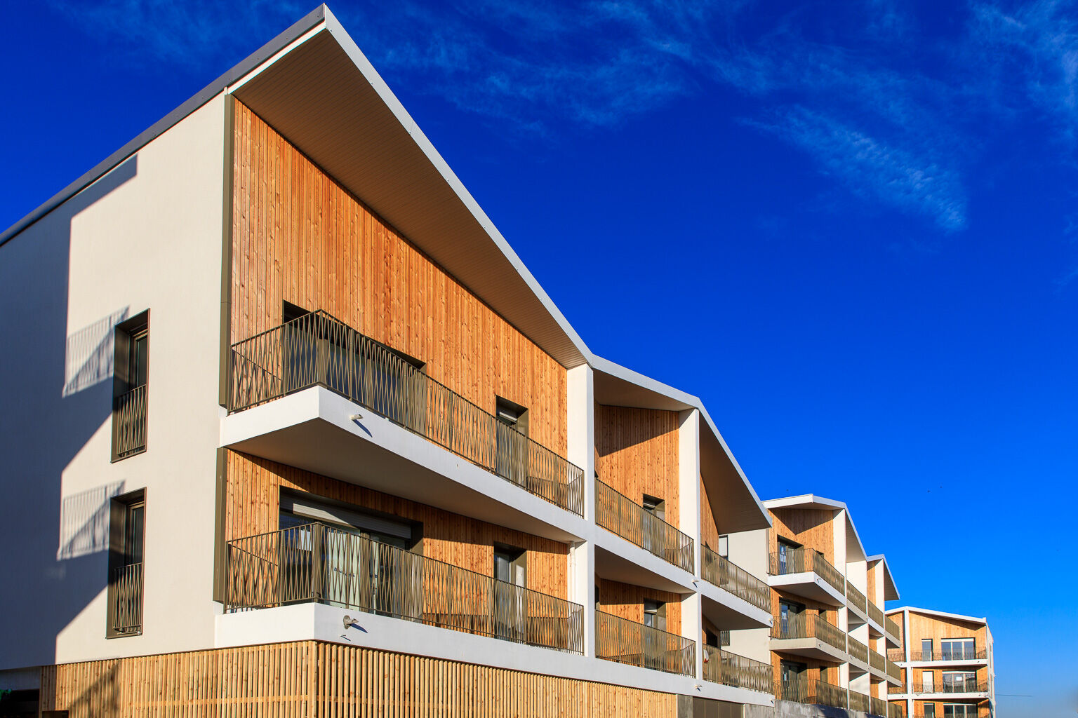 6800-BUSSY ST GEORGES-Photo ext-cmp.jpg