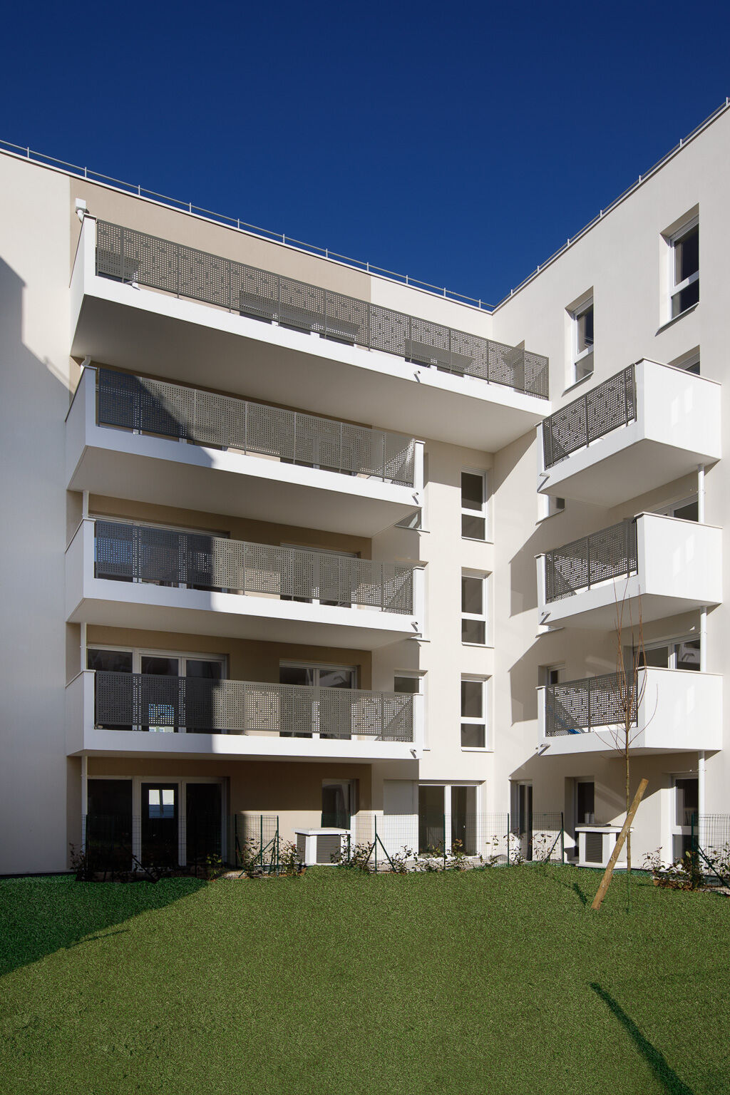 6655-Villepinte-Photo ext 1-cmp.jpg
