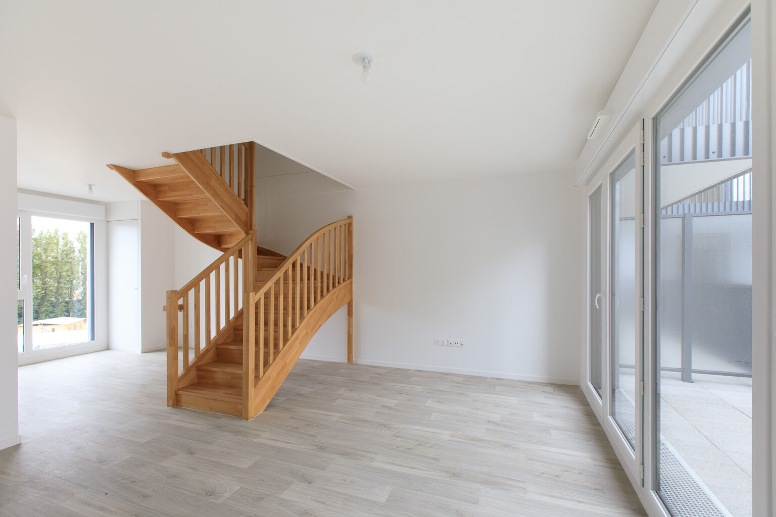 6613-BAGNEUX-UG352585-Photo 2-cmp.jpg