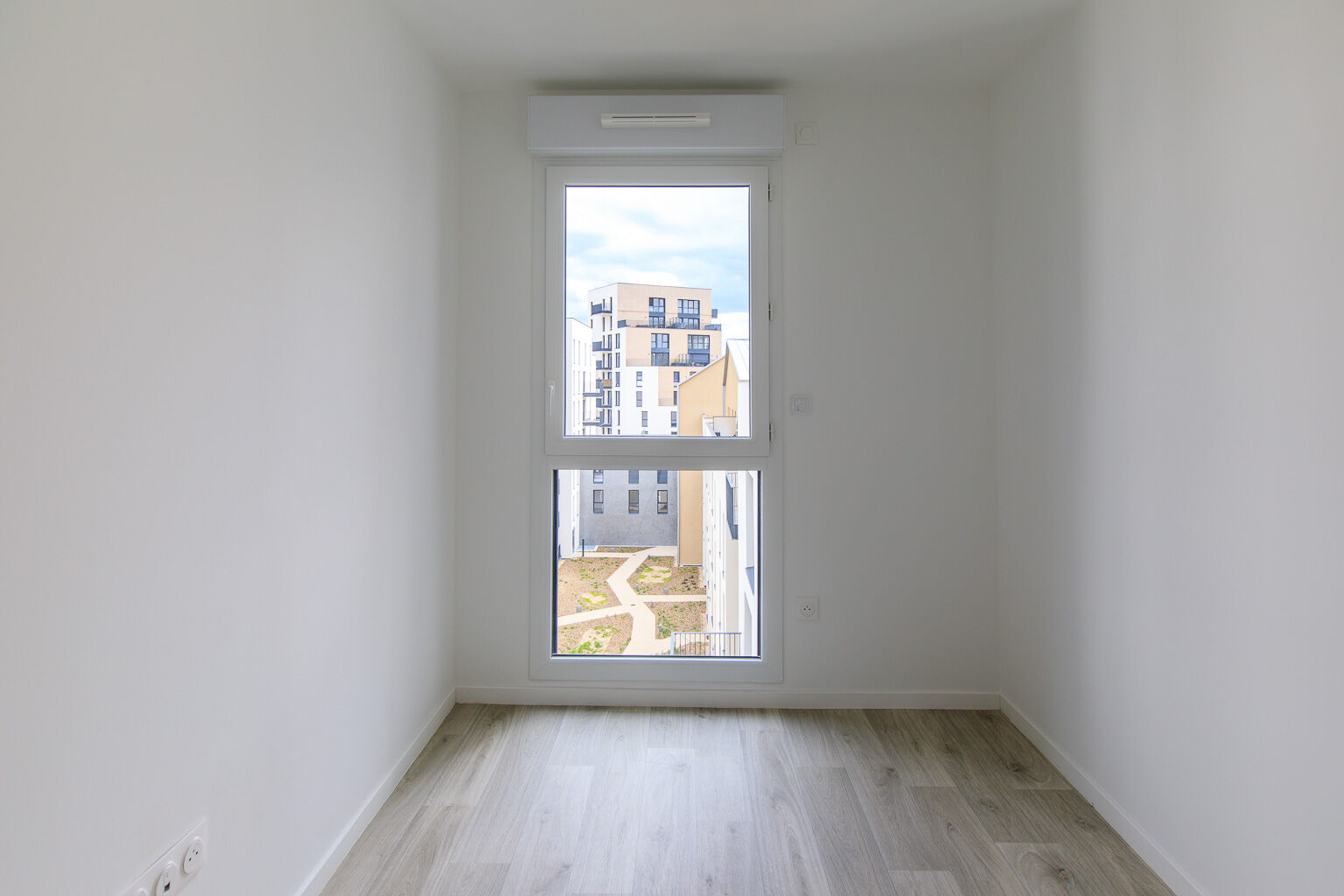 6613-BAGNEUX-UG352585-Photo 6-compressed.jpg