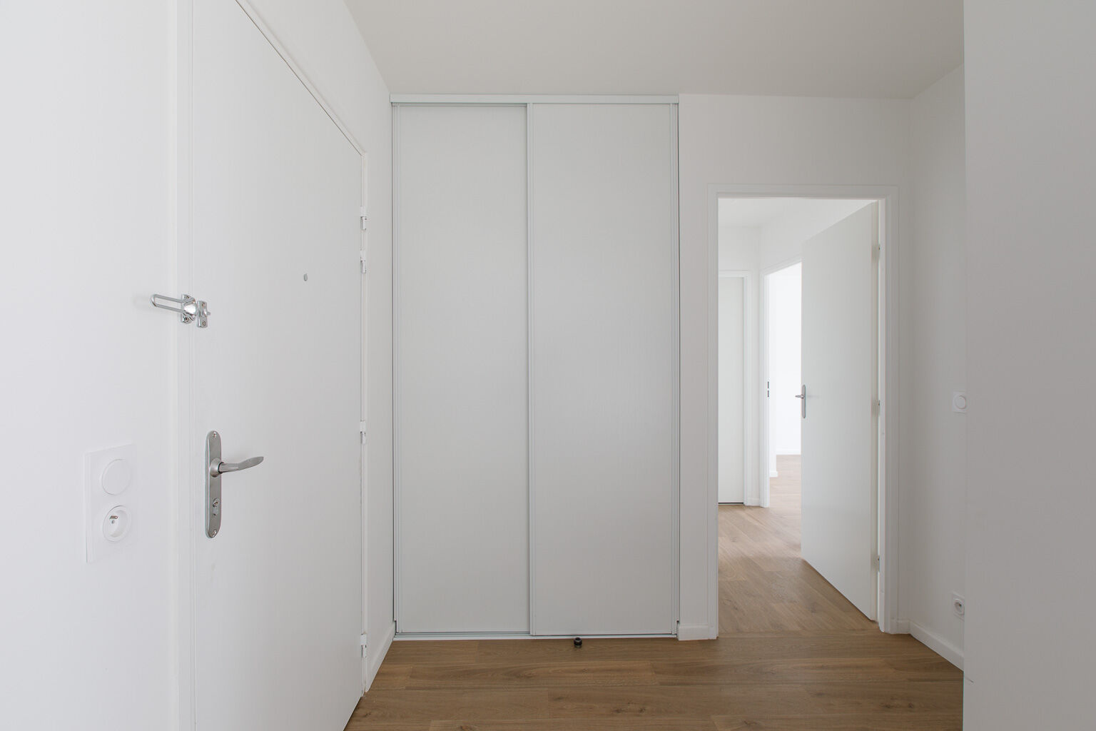 1.46654-ATHIS MONS-Logement témoin-Photo 4-compressed.jpg