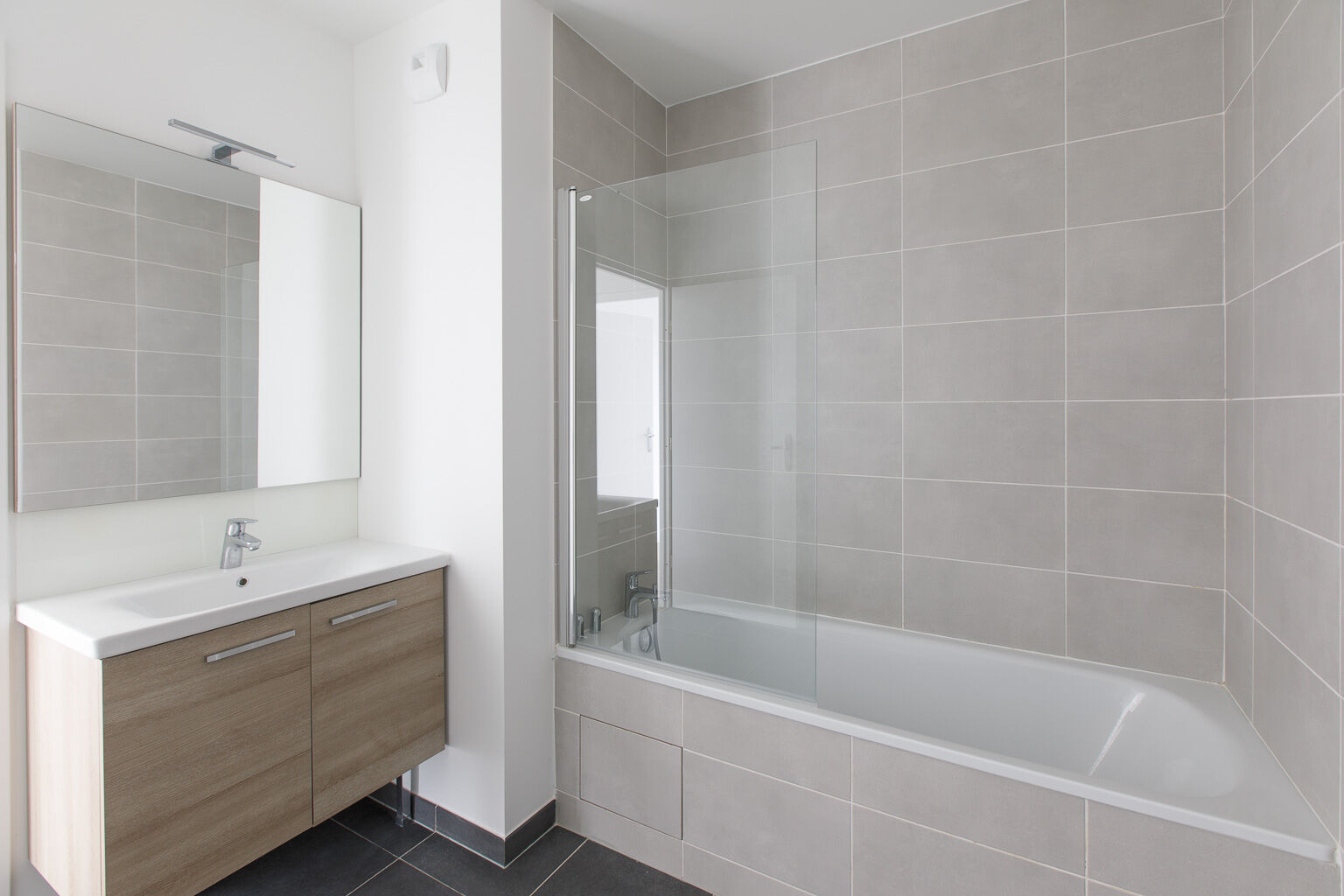 6654-ATHIS MONS-Logement témoin-Photo 7-cmp.jpg