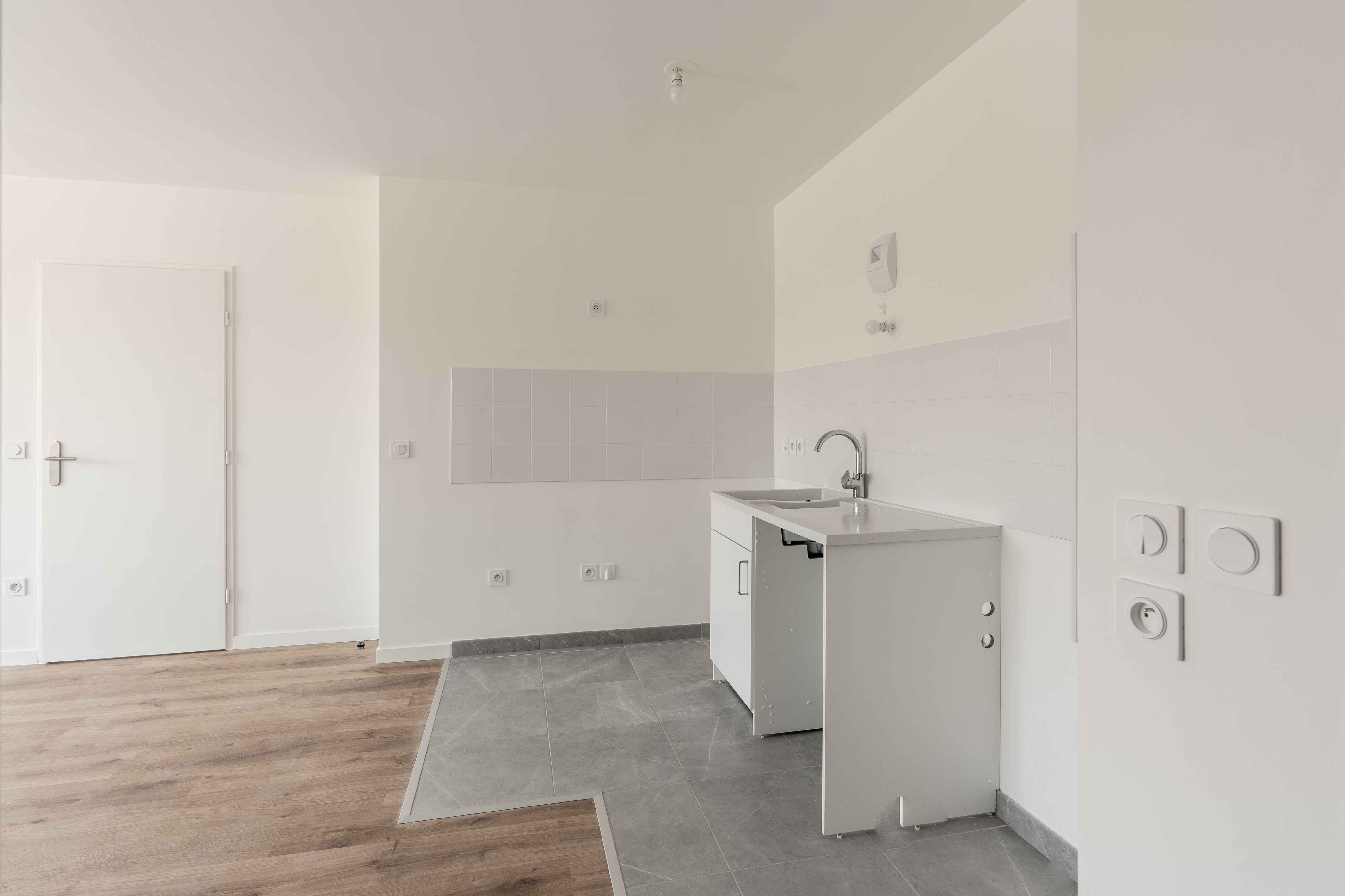 7054-LE BOURGET-Logement témoin-Photo 2-cmp.jpg