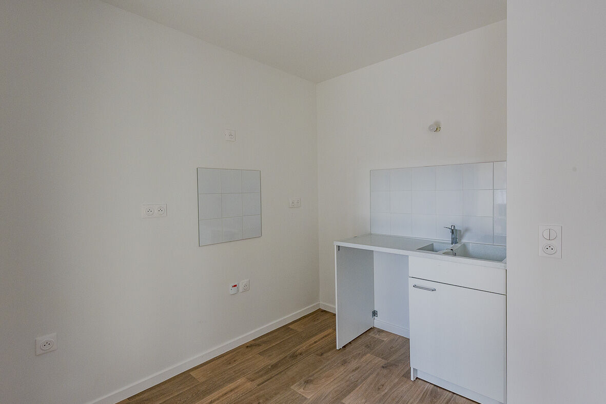 6673-LIVRY GARGAN-Logement témoin-Photo 3-cmp.jpg