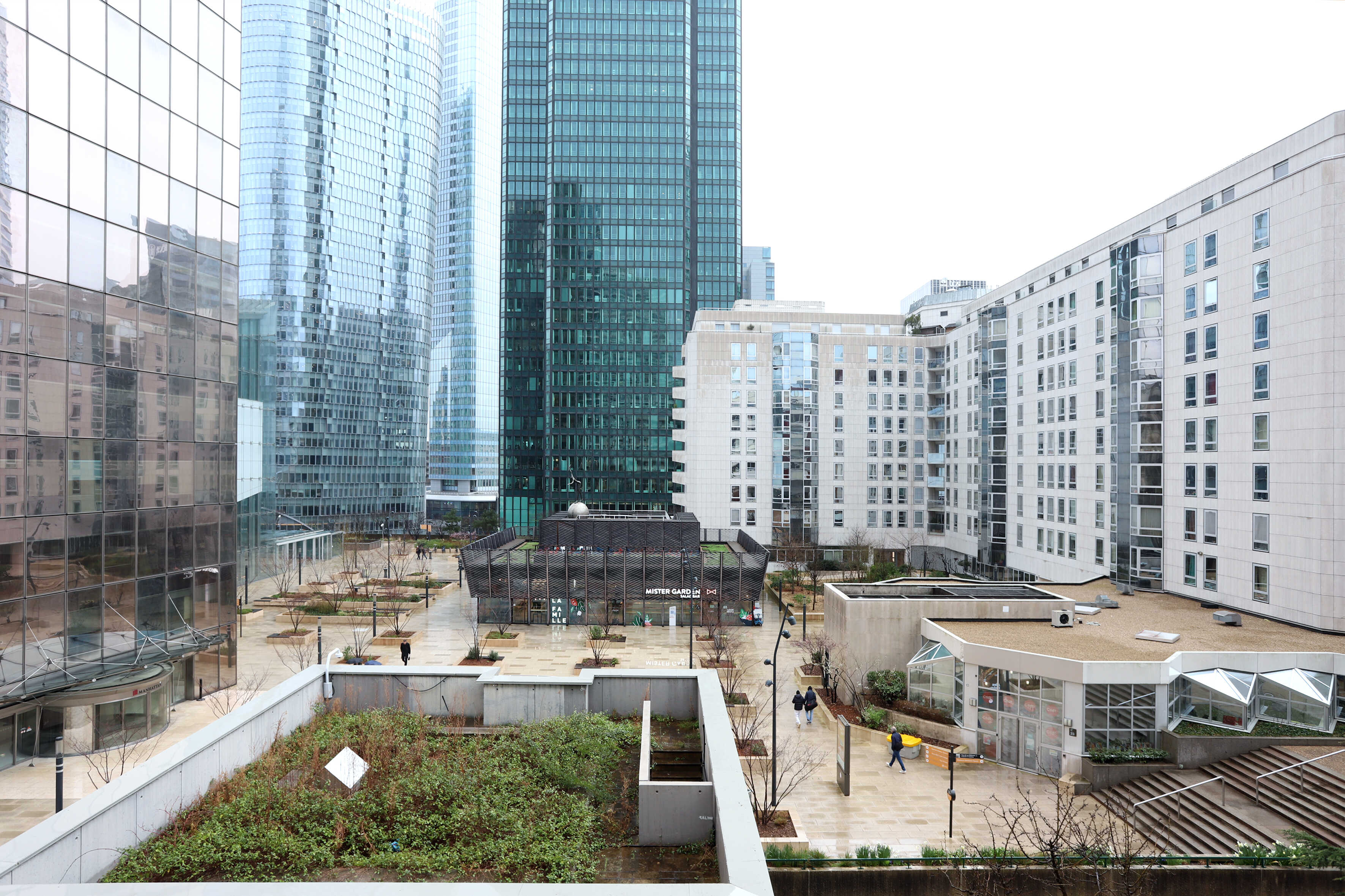 354602_Courbevoie__08-compressed.JPG