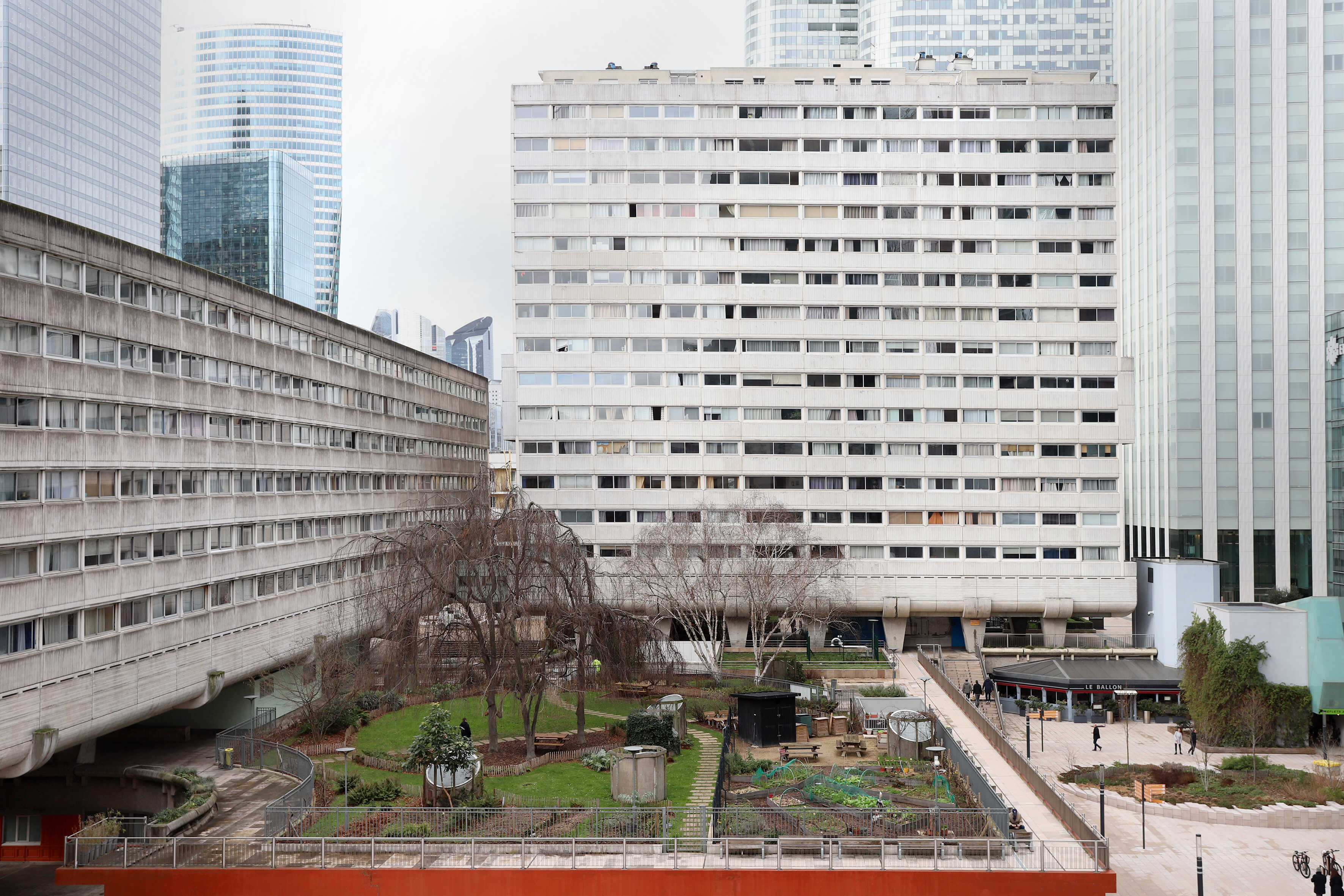 354615_Courbevoie__04-compressed.JPG