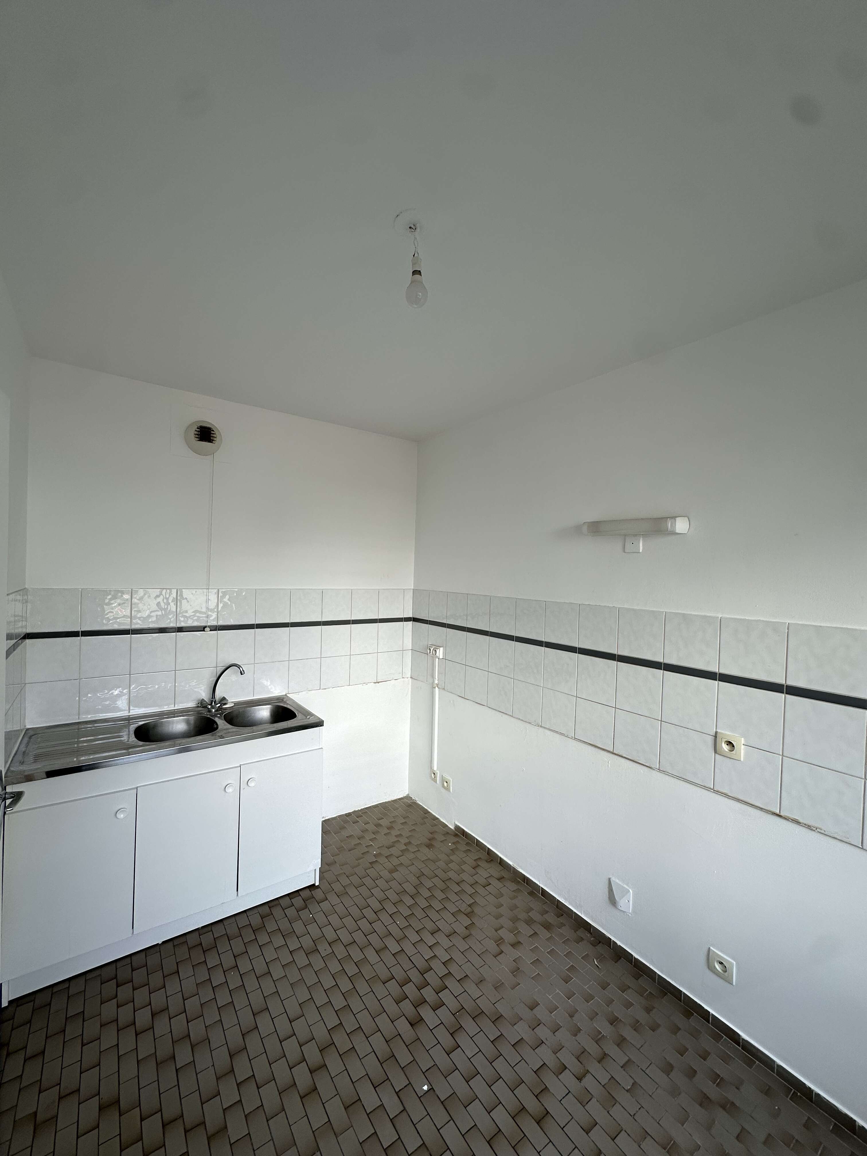 Image (6)-compressed.jpg