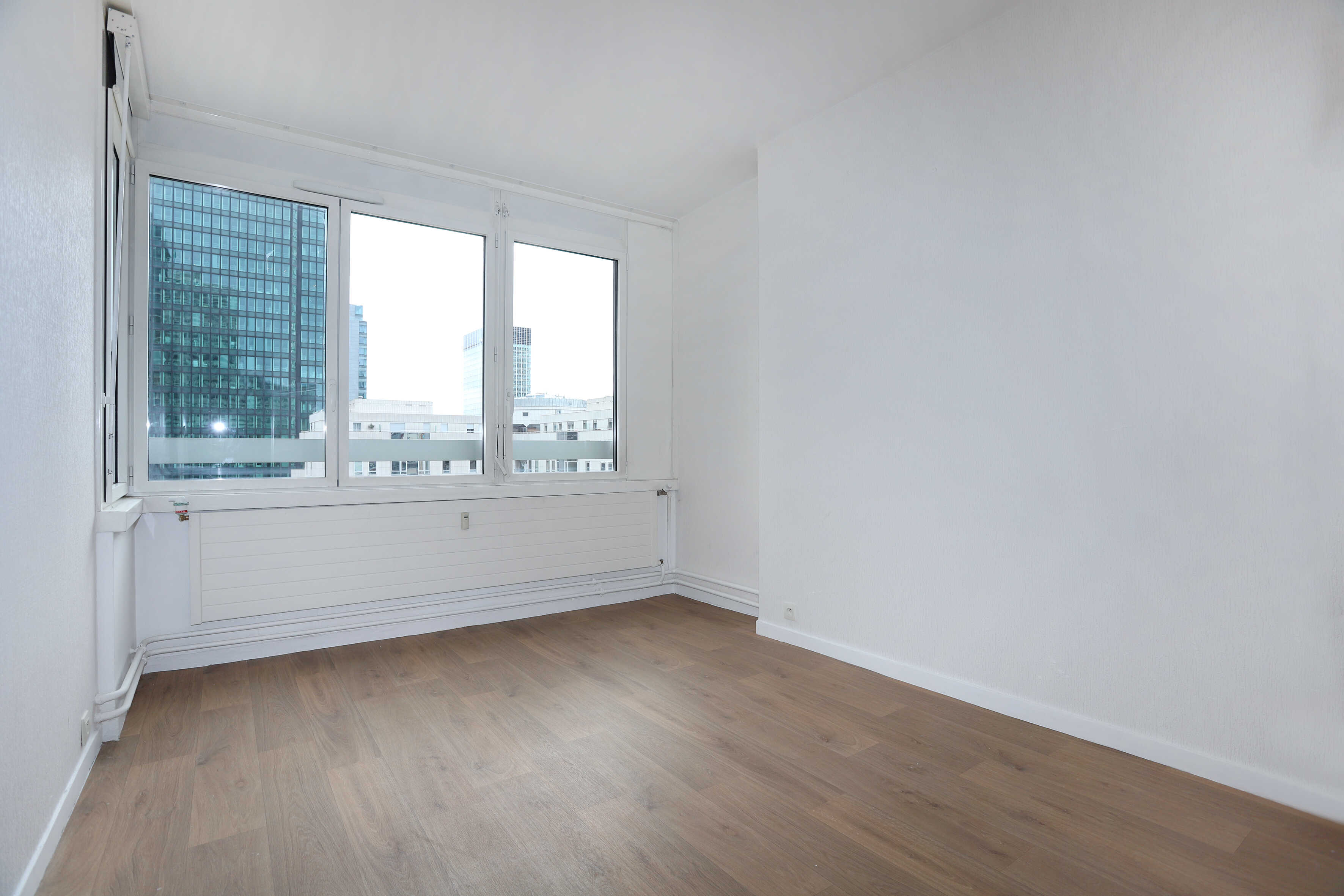 354652_Courbevoie__10-compressed.JPG
