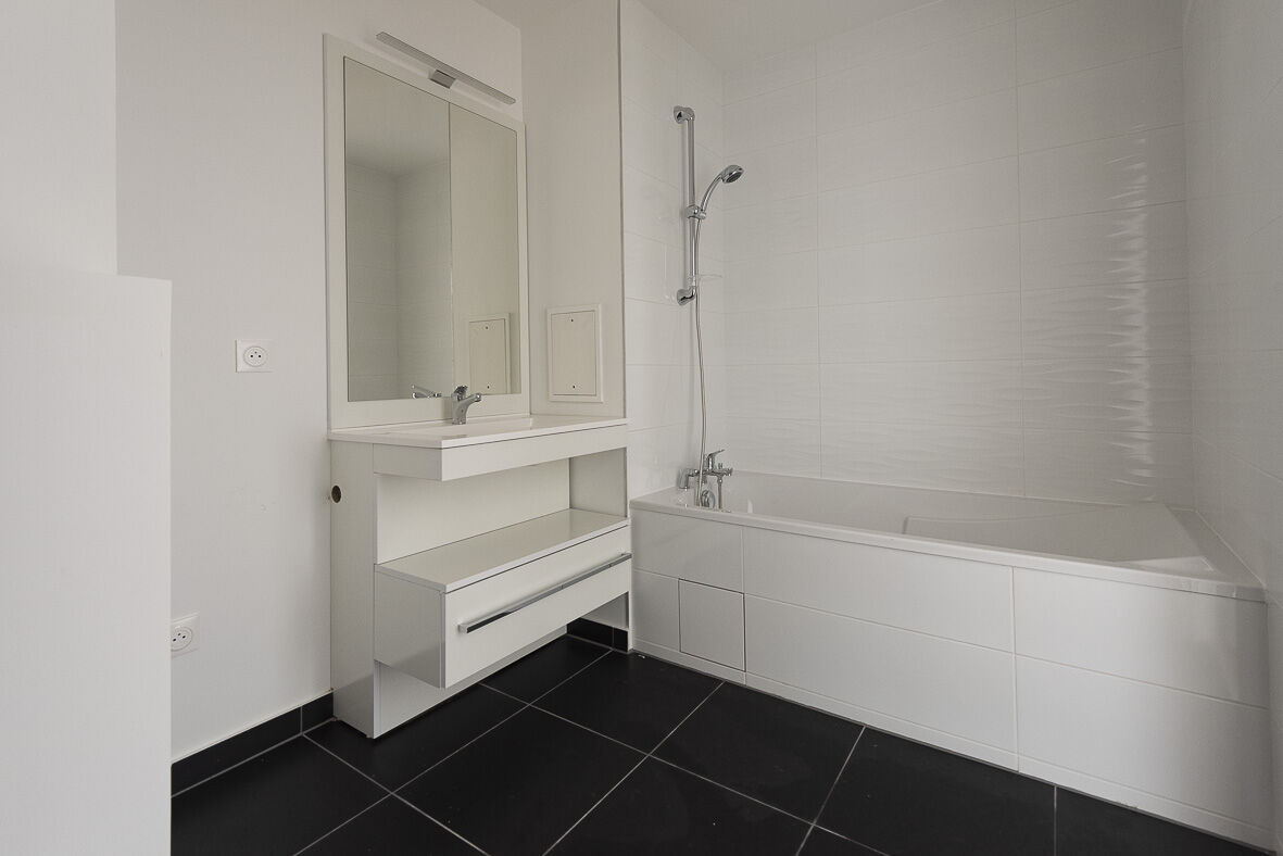 7033-ST OUEN-Logement témoin-Photo 5-compressed.jpg